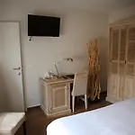 Hotel Hotel Au Comte De Mercy 4*