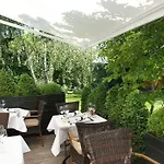Hotel Hotel Au Comte De Mercy 4*