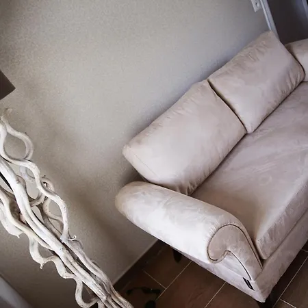 Au Comte De Mercy Hotel