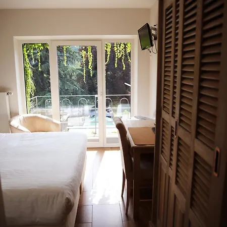 Hotel Au Comte De Mercy