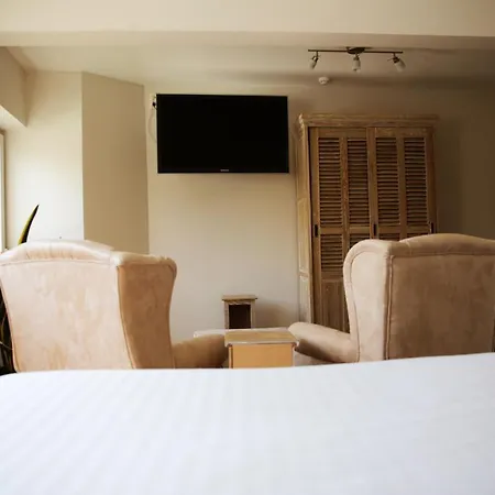 Au Comte De Mercy Hotel