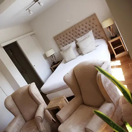 Au Comte De Mercy Hotel