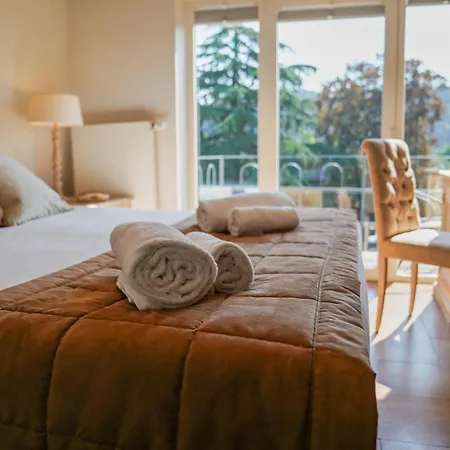 Hotel Au Comte De Mercy 4*