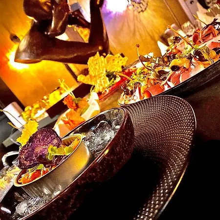 Au Comte De Mercy Hotel 4*