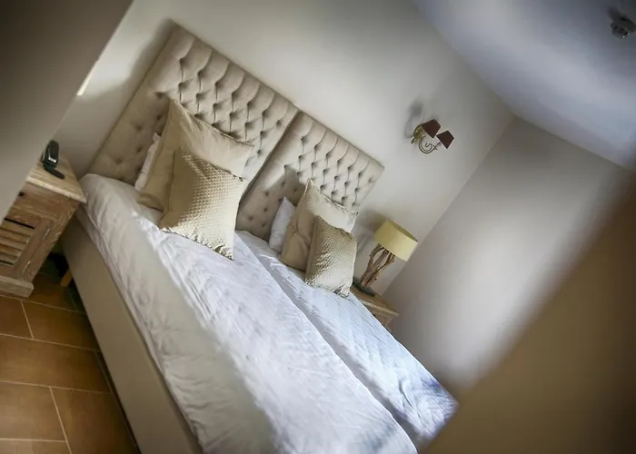 Hotel Au Comte De Mercy