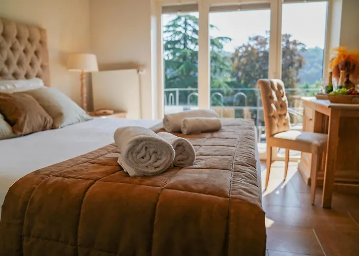 Hotel Au Comte De Mercy 4*