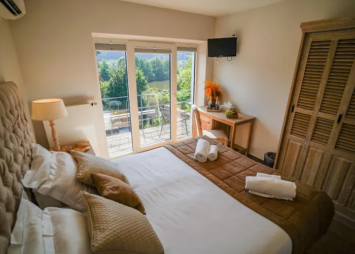 Au Comte De Mercy Hotel 4*