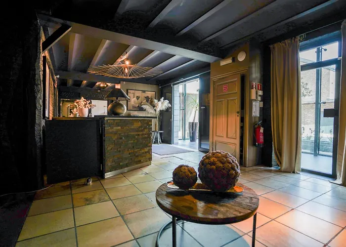 Au Comte De Mercy Hotel