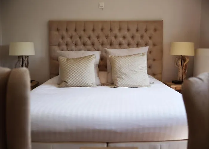 Hotel Au Comte De Mercy 4*