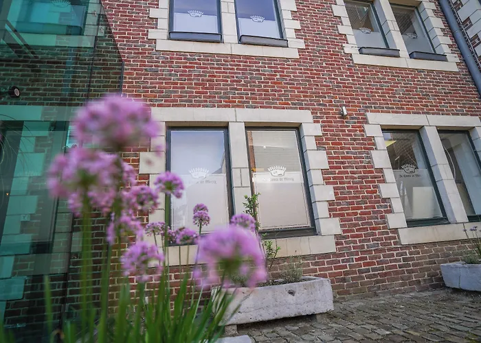 Au Comte De Mercy فندق