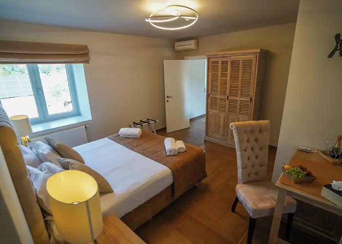 Hotel Au Comte De Mercy