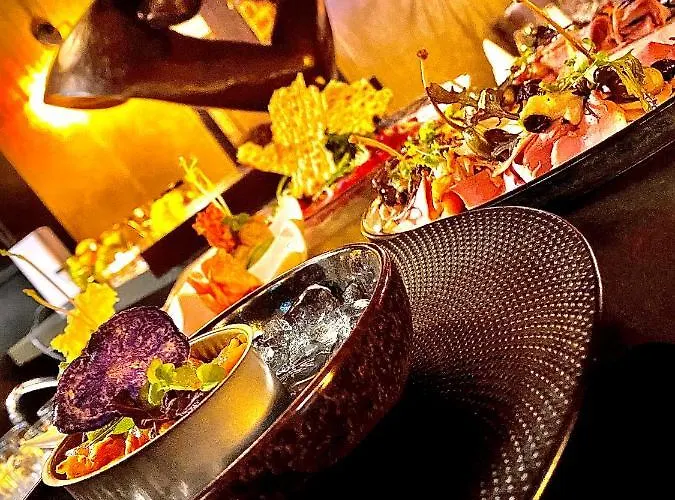 Au Comte De Mercy Hotel 4*